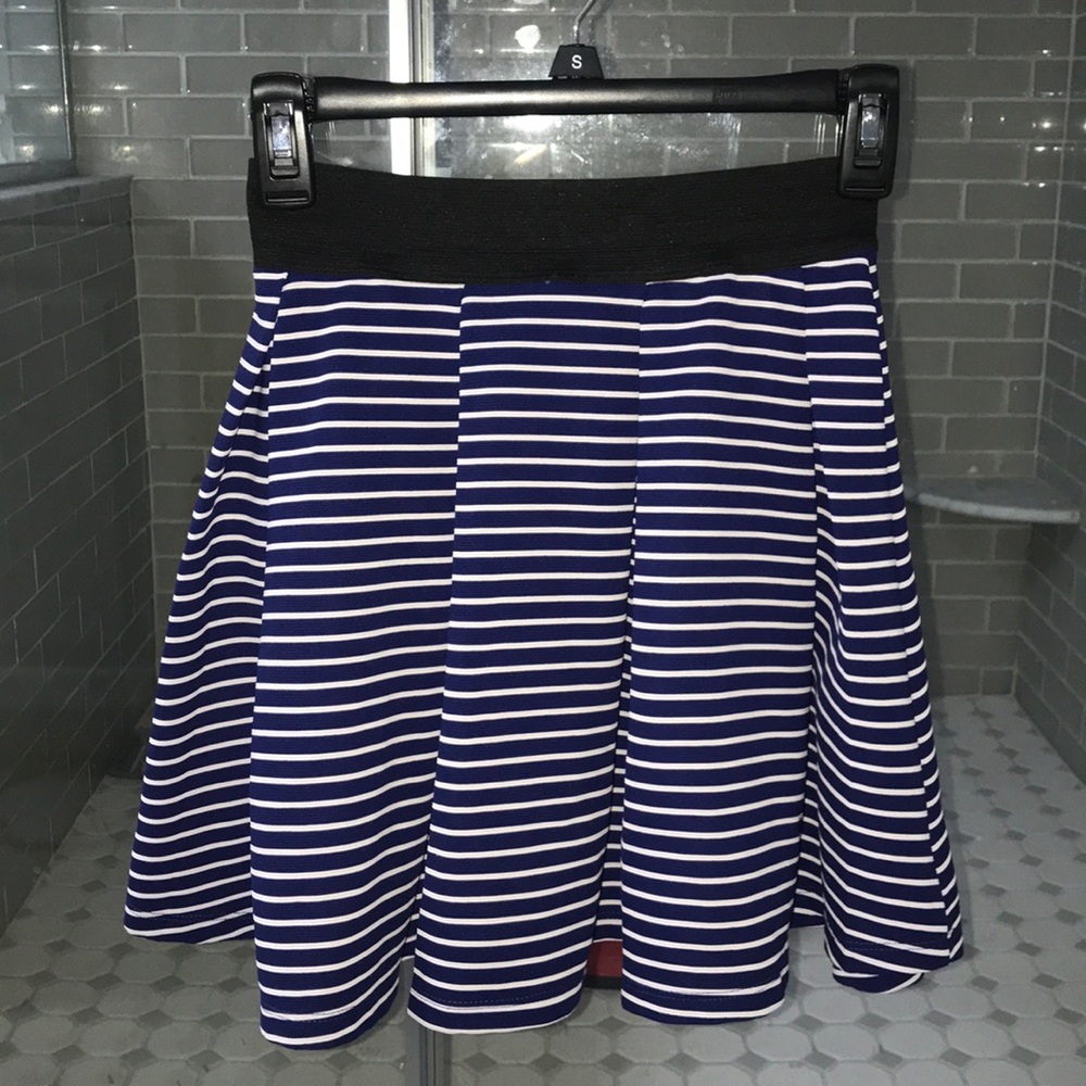 Cute Romeo and Juliet Striped Skater Skirt